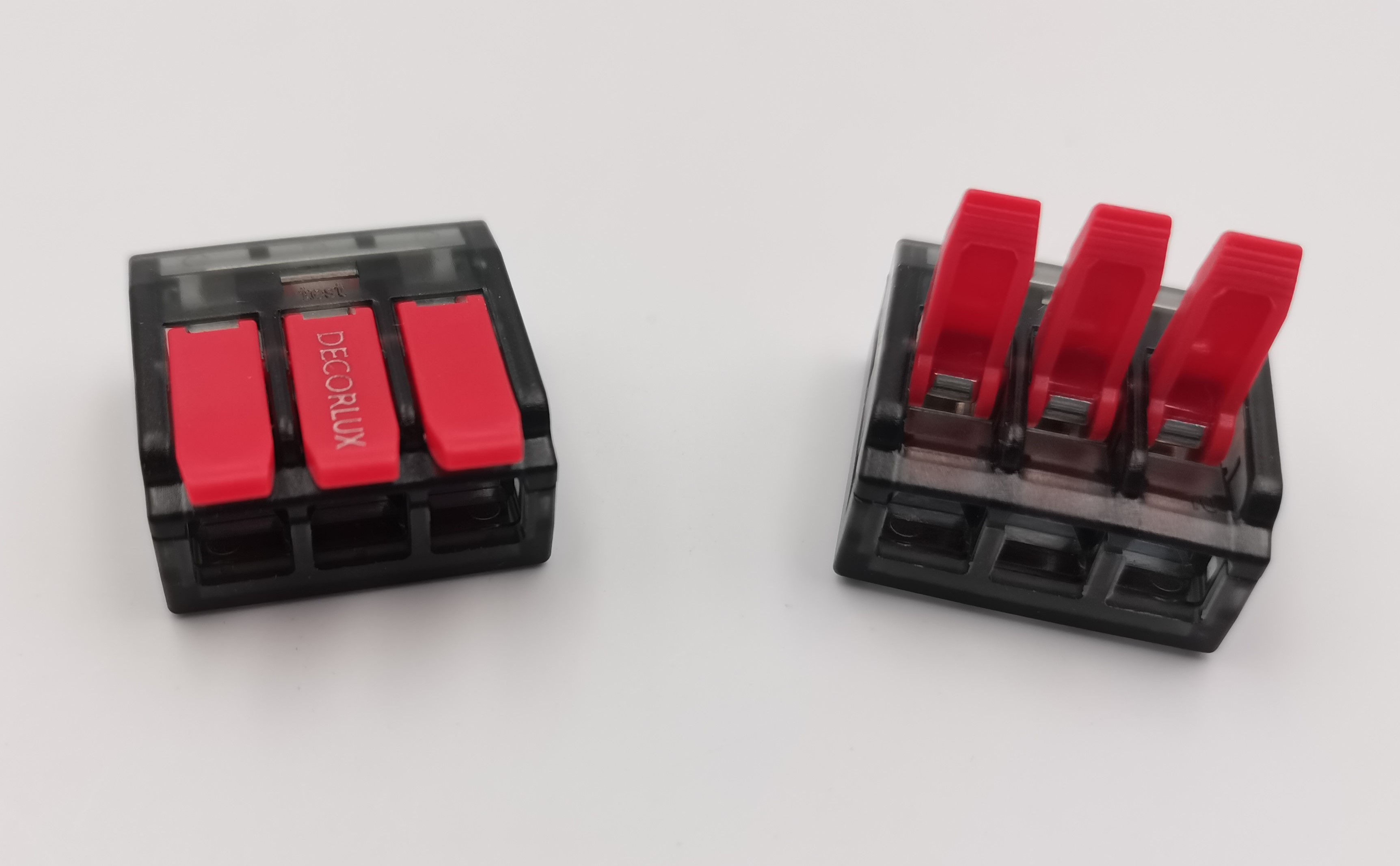 CONECTOR DE EMENDA E DERIVACAO, PLASTICO, 0,5~6MM2, 3P,40A, COR PRETO/VERMELHO, (1UN)