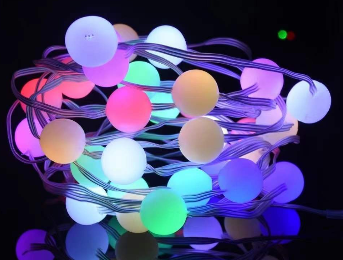 PISCA PISCA, CORDÃO, 5M, RITMO MUSICAL, TIPO BALLS LED, LUZ COLORIDA RGB, (CX 1UN)